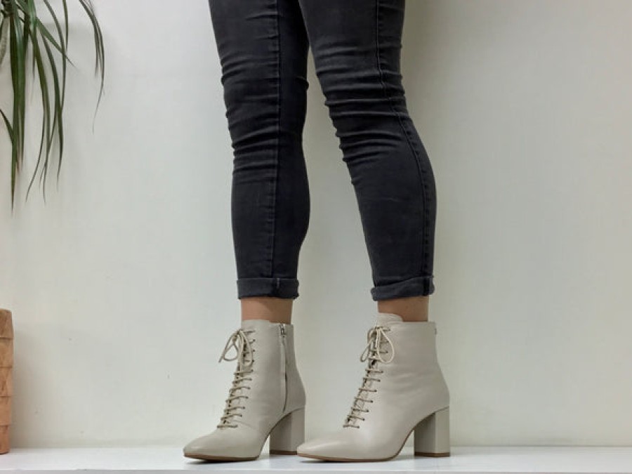 Winter Clearance Tango's Shoes | Gioseppo Feyline Off White