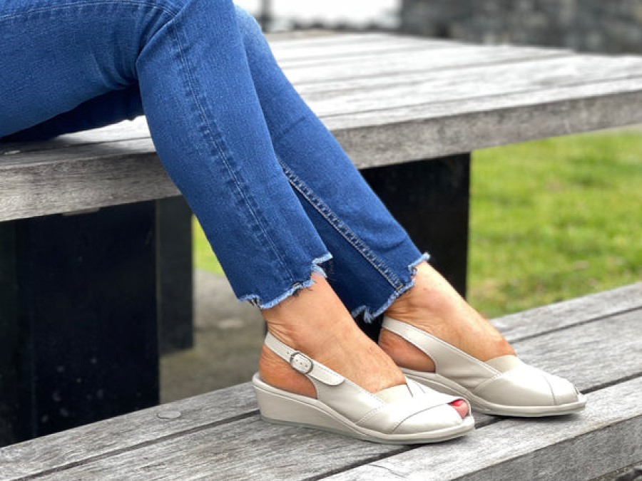 Summer Tango's Shoes | Aco Comfort After Available In 2 Colours