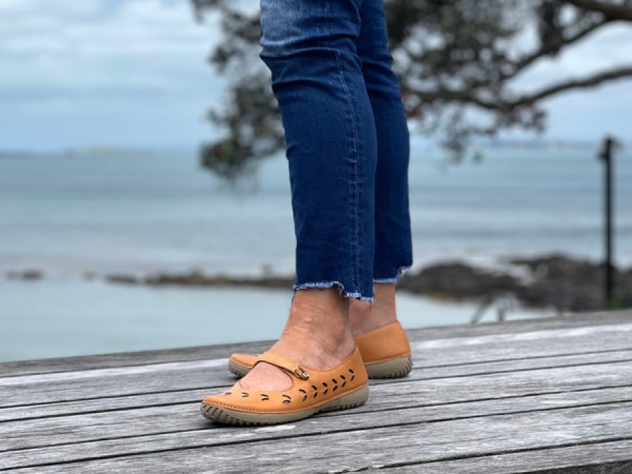 Orthotic Friendly Tango's Shoes | Andacco Eileen Available In 4 Colours