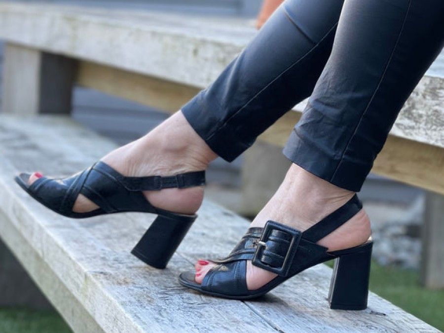 Summer Tango's Shoes | Progetto Jeremiah Black